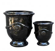 wr black glazed anduze urns_182x136-1